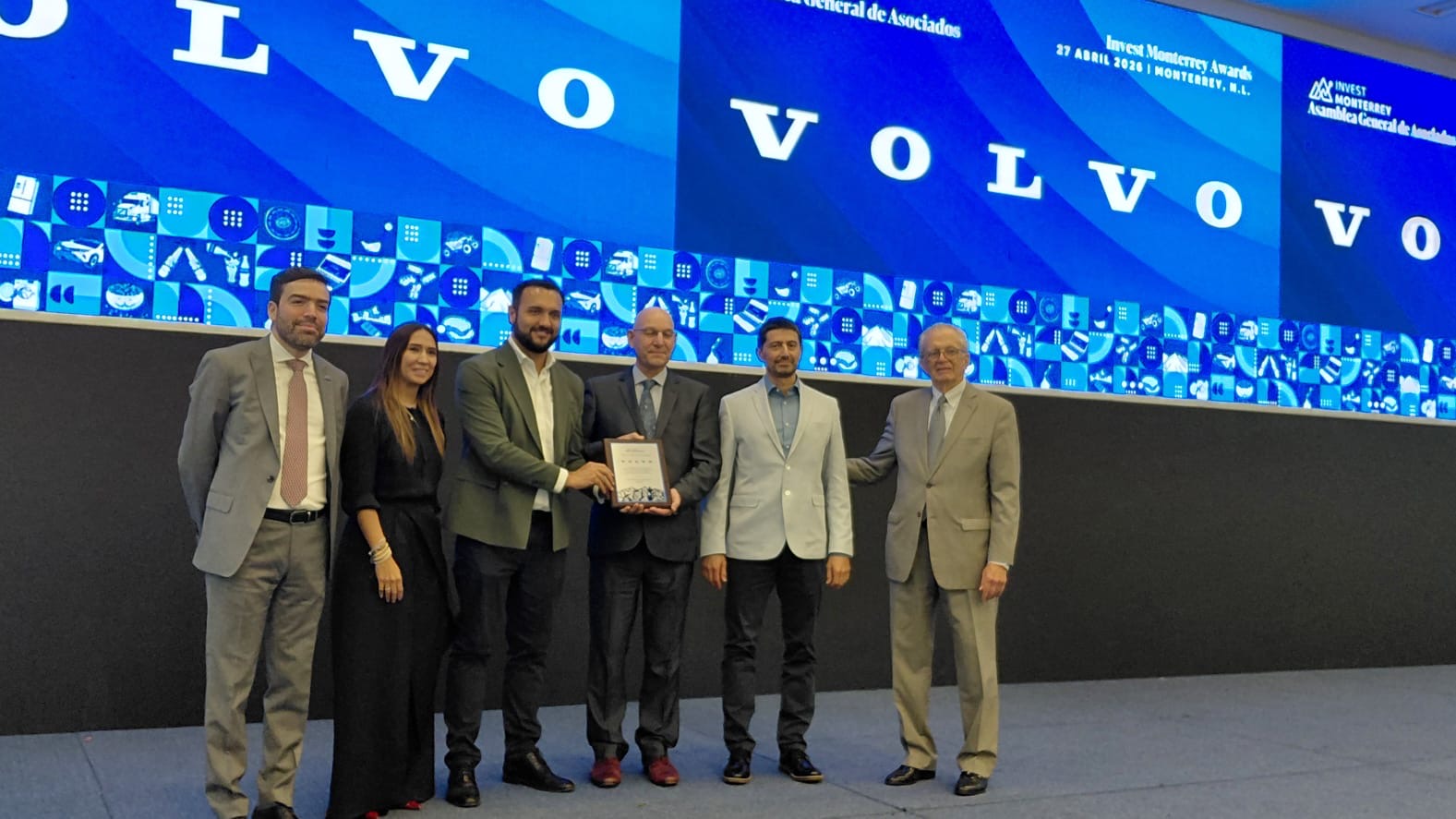 Volvo plant in Nuevo León starts with 100 employees and projects 1,000 positions